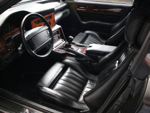 Bild 3/12 von Aston Martin Virage Volante (1994)