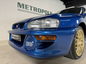 Image 13/38 de Subaru Impreza WRX STi Type R (1998)