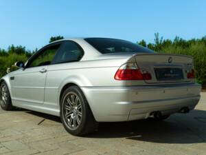 Image 14/50 of BMW M3 (2002)