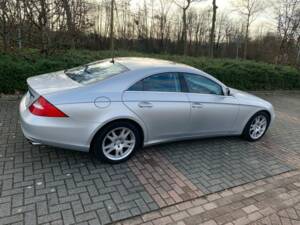 Afbeelding 7/7 van Mercedes-Benz CLS 350 (2005)