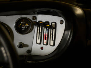 Image 87/100 of Ferrari Dino 308 GT4 (1976)