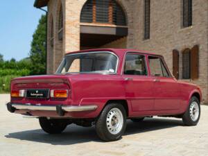 Image 6/50 of Alfa Romeo Giulia Nuova Super 1300 (1974)