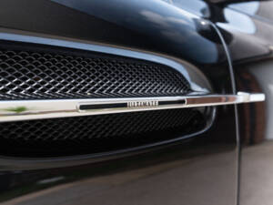 Bild 18/42 von Aston Martin V12 Vanquish S Ultimate Edition (2007)