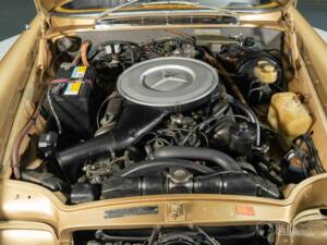Image 7/19 of Mercedes-Benz 280 SE (1971)