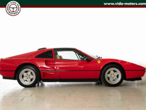 Immagine 4/29 di Ferrari 208 GTS Turbo (1983)