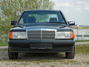 Afbeelding 5/50 van Mercedes-Benz 190 E 2.0 (1991)