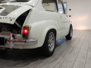 Image 13/15 de FIAT 600 (1962)