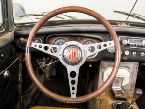 Bild 6/50 von MG MGB (1965)