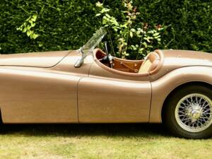 Image 1/50 de Jaguar XK 120 OTS (1950)