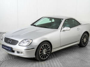Bild 46/50 von Mercedes-Benz SLK 320 (2000)