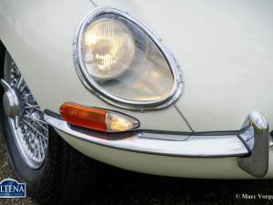 Image 7/45 of Jaguar Type E 4.2 (1966)