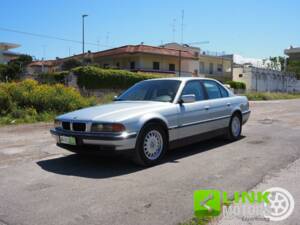 Imagen 1/10 de BMW 728i (1999)