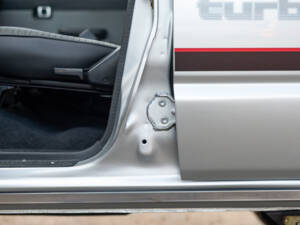 Image 71/100 of Toyota Land Cruiser HJ61 GX (1987)