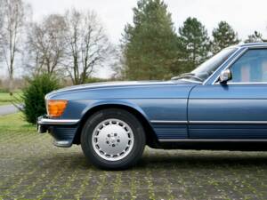 Image 11/61 de Mercedes-Benz 500 SLC (1981)