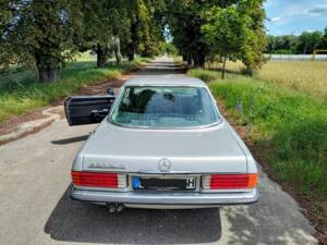 Bild 3/8 von Mercedes-Benz 280 SLC (1978)