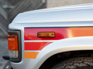 Image 41/100 of Toyota Land Cruiser HJ61 GX (1987)