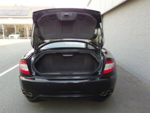Afbeelding 84/100 van Maserati GranTurismo S (2010)