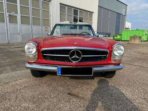 Immagine 3/54 di Mercedes-Benz 280 SL (1968)