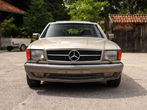 Image 2/63 de Mercedes-Benz 500 SEC (1985)