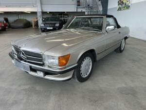 Image 35/40 of Mercedes-Benz 300 SL (1986)