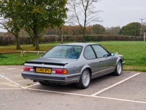 Image 37/50 of BMW M 635 CSi (1989)