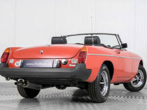 Image 43/50 of MG MGB (1976)