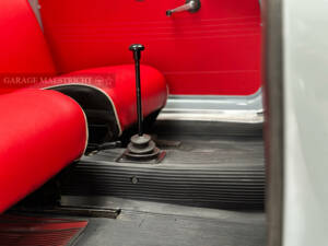 Image 33/102 of FIAT 500 D (1963)