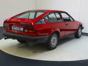 Bild 12/15 von Alfa Romeo GTV 6 2.5 (1981)