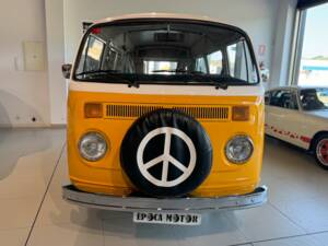 Image 1/41 of Volkswagen T2b Camper (1981)