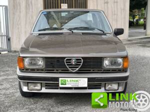 Afbeelding 2/10 van Alfa Romeo Giulietta 1.6 (1985)