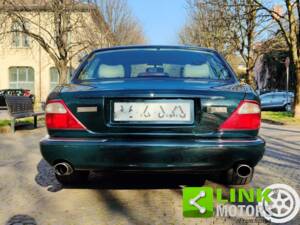 Bild 2/10 von Jaguar XJR 4.0 (1998)