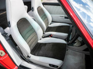 Bild 26/39 von Porsche 911 Carrera 3.2 (1989)