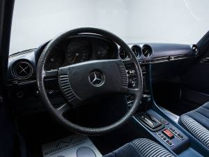 Image 15/31 de Mercedes-Benz 450 SLC (1977)