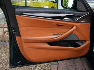 Image 24/50 of ALPINA B5 Touring Biturbo Allrad (2021)