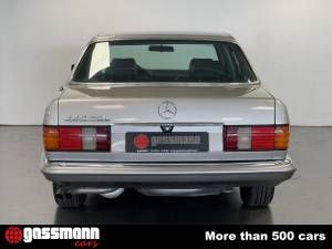 Afbeelding 7/15 van Mercedes-Benz 380 SEL (1982)