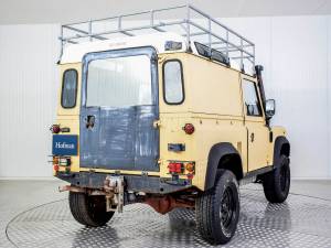 Image 12/50 of Land Rover 90 (1984)