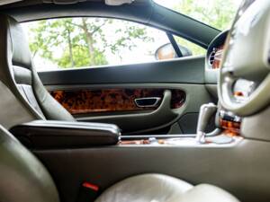 Image 34/50 de Bentley Continental GT (2004)