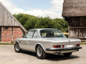 Image 22/35 of BMW 3.0 CSi (1974)