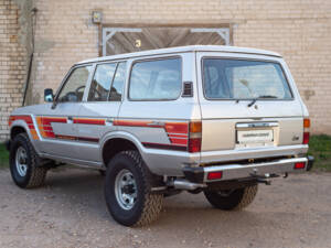 Image 42/100 of Toyota Land Cruiser HJ61 GX (1987)