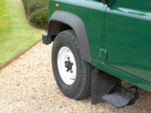Bild 20/50 von Land Rover Defender 90 Td5 (2006)