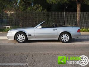 Imagen 2/10 de Mercedes-Benz 300 SL-24 (1993)