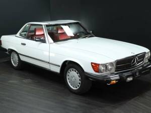 Image 8/30 of Mercedes-Benz 560 SL (1988)