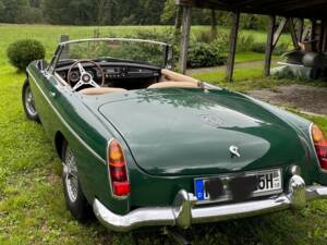 Image 5/18 of MG MGB (1965)