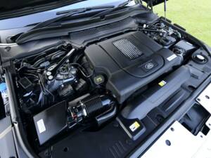 Bild 49/50 von Land Rover Range Rover Autobiography SDV8 (2017)