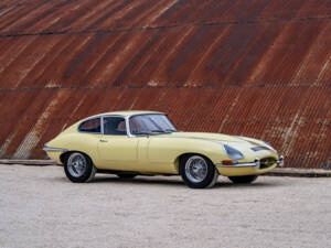 Image 8/38 of Jaguar Type E 3.8 (1963)