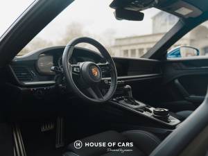 Immagine 23/43 di Porsche 911 GT3 Touring (2023)