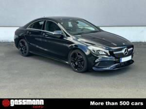 Image 2/15 of Mercedes-Benz CLA 220 CDI (2017)