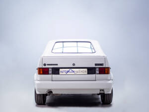 Imagen 12/39 de Volkswagen Golf III Cabrio 1.8 (1994)