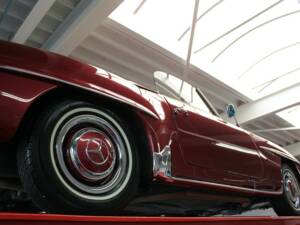 Image 33/50 of Mercedes-Benz 190 SL (1958)