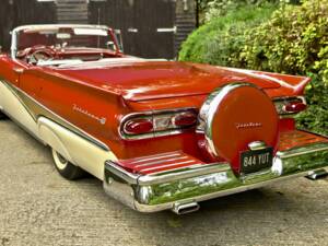 Imagen 19/50 de Ford Fairlane 500 Skyliner (1958)